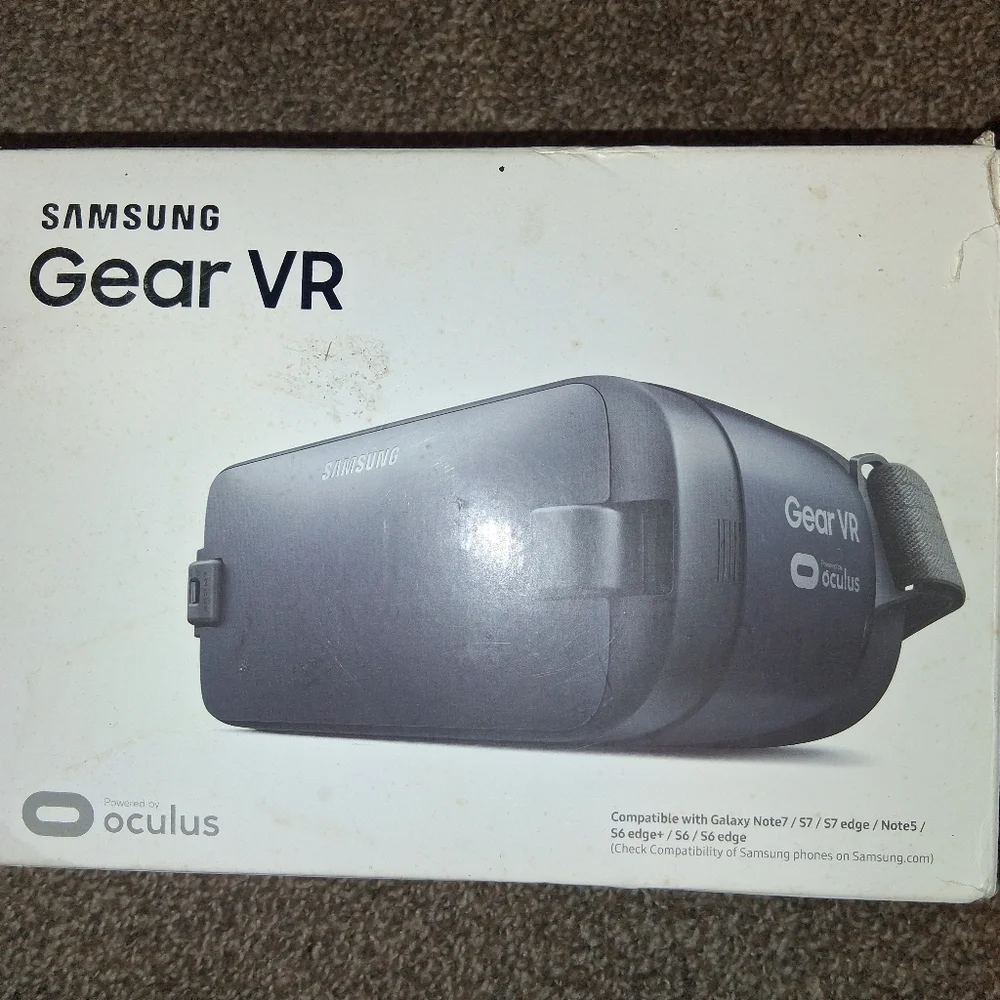 Samsung Gear VR Headset - Dark Gray